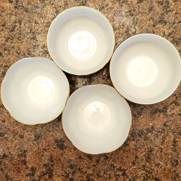 Vintage Royal Albert Bone China Sugar Bowls - Picture 3 of 3